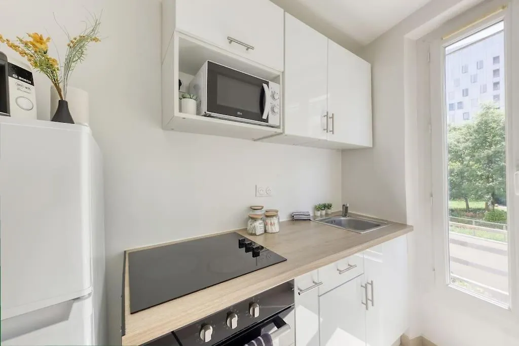T2 Parisien- 1 Min A Pied Du Metro Ligne 13 & 14 Apartamento *
